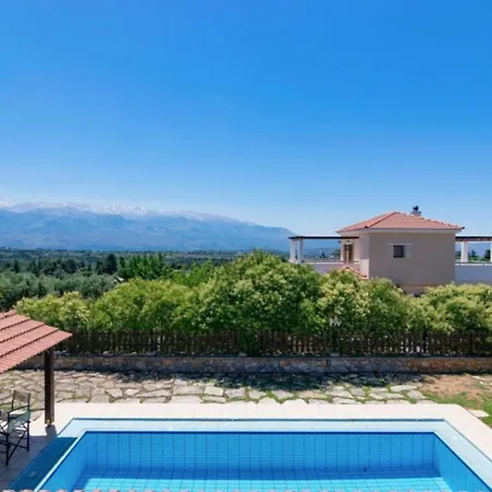 Ekklisies Tria Villa *
